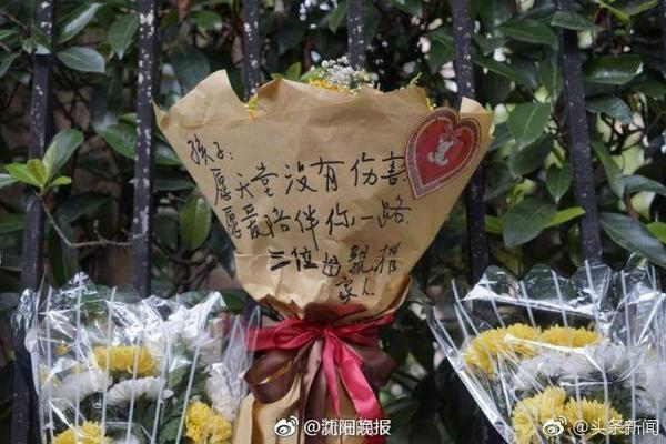 名嘴：詹姆斯可能很快就会宣布退役 他那种短期运作已不符合潮流